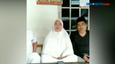 Viral, Ibu yang Keluarkan...