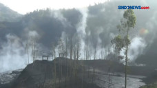 Erupsi Kawah Sileri...