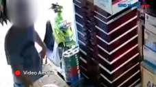 Paksa Tukar Receh, Pelaku...
