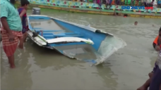 Kapal Cepat Tabrak Kargo...