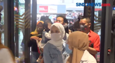 Pengunjung Pasar Pakain...