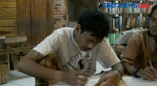 Anak Punk Masuk Pesantren...