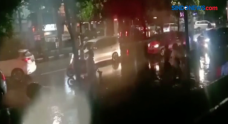 Seorang Tukang Parkir...