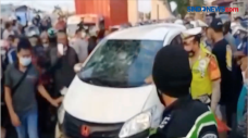 Viral! Mobil Curian...