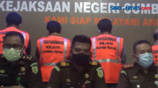Tengah Malam, Kejari...