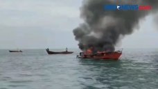 Kapal Pengangkut Pasien...