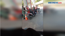 Oknum TNI Marahi Petugas...