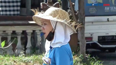 Kisah Juru Parkir Cantik...