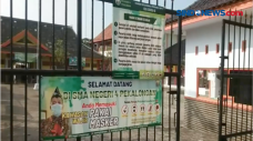 37 Guru dan Karyawan...