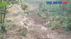 Tebing Setinggi 75 Meter...