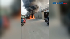 Rumah Makan Ludes Terbakar,...