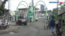 48 Karyawan Pabrik Industri...