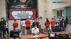 Polisi Tangkap 5 Orang...