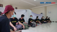 27 Warga Negara Vietnam...