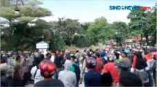 Demo Tolak Penyekatan,...