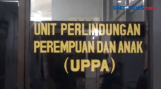 Pesan Taksi Online Malam-Malam,...