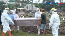 Dalam Sehari, Petugas...