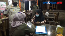 Dua Rumah Makan Disegel...