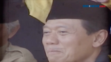 Harmoko Dimakamkan dengan...