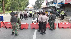 Ratusan Kendaraan Masuk...