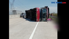 Kecelakaan Bus Sudiro...