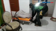 Bertamu ke Rumah Teman...