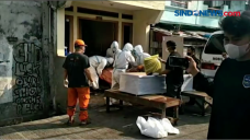 Pria Paruh Baya Ditemukan...