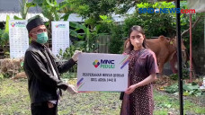 MNC Peduli Serahkan...