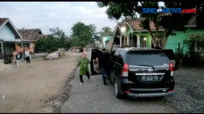 Polisi Grebek Rumah...