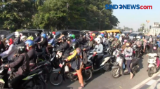 Antrean Panjang Akibat...