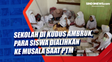 Sekolah di Kudus Ambruk,...