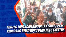 Protes Larangan Berjualan...
