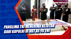 Panglima TNI Menerima...