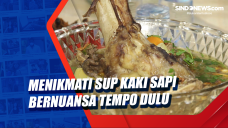 Menikmati Sup Kaki Sapi...
