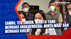 Sambil Tertunduk, Wanita...