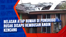 Belasan Atap Rumah di...