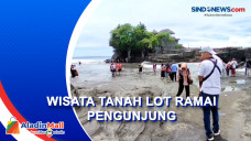 Wisatawan Padati Tanah...