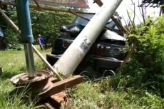 Antar Ibu Mau Melahirkan,...