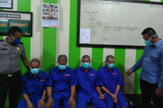 Sindikat Pengedar dan...