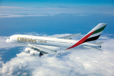 Emirates Buka Kembali...