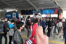 Hari Pertama PSBB, Mobilitas...