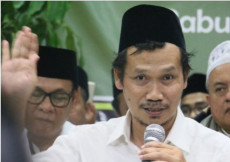 Ibunda Gus Baha Meninggal...