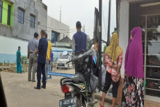 Pemblokiran Jalan oleh...