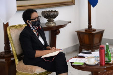 Menlu Retno: Pandemi...