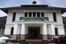 46 Tenaga Medis RSUP...