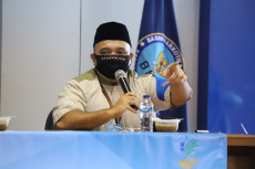 Masyarakat Harus Jadi...