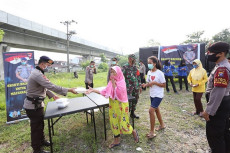 Polda Sumut Bagikan...