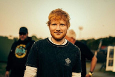 Ed Sheeran Sibuk Ternak...