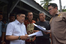 DPR Minta Polisi Tangkap...