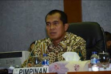 DPR Dorong Dewan Pers...